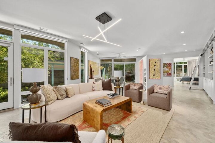 Property Photo: 3705 Bridle Path TX 78703