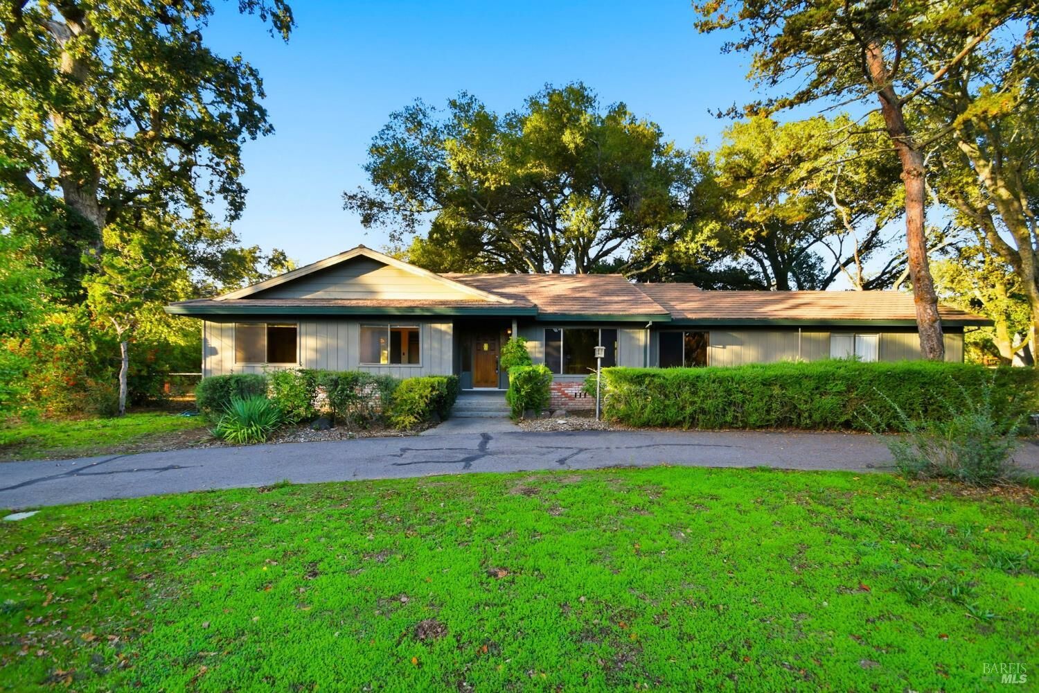 Property Photo: 175 Bonnie Way CA 95442