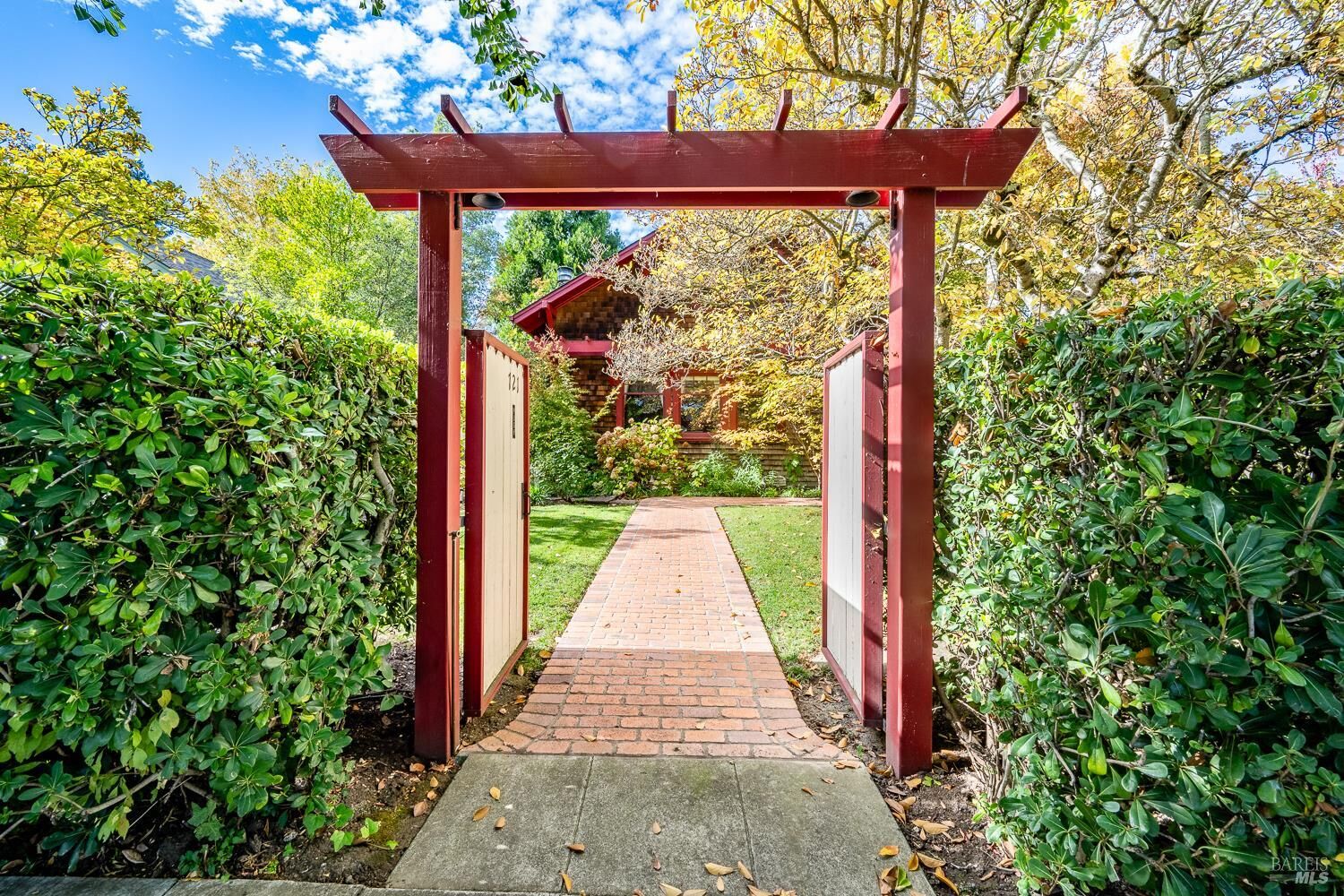 Property Photo:  721 Spring Street  CA 95404 