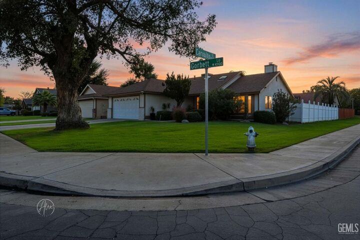 4501 Gorbett Lane  Bakersfield CA 93311 photo