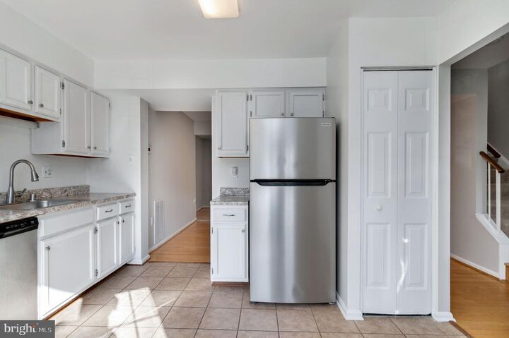 Property Photo:  4445 Holly Avenue  VA 22030 