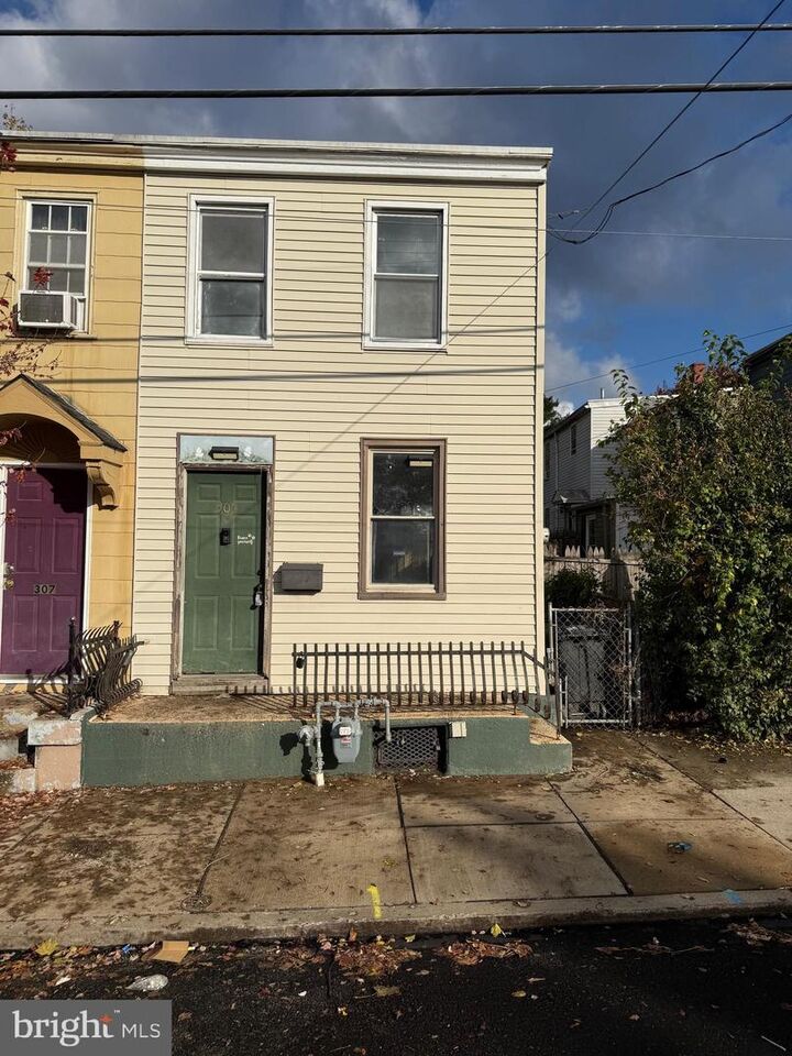 Property Photo: 305 N Marshall Street PA 17602
