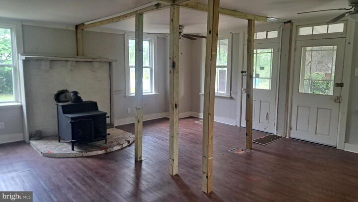 Property Photo: 21 N York Road PA 17019