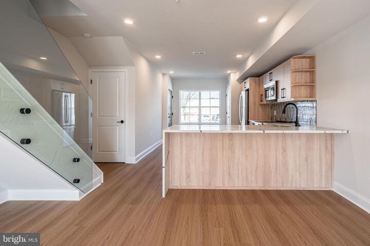 2703 Maya Lane A53  Philadelphia PA 19131 photo