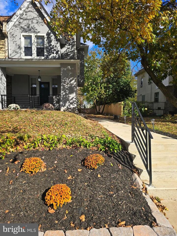 Property Photo: 7313 Limekiln Pike PA 19138