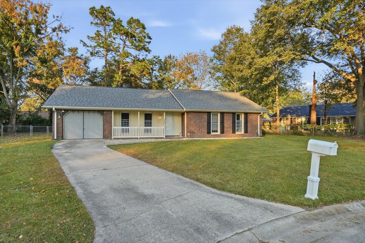 Property Photo: 102 Moccasin Court SC 29486