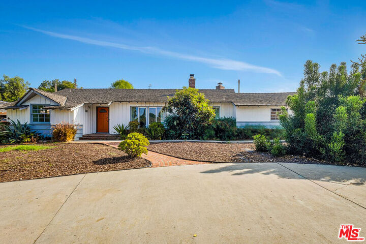Property Photo:  1124 S Cajon Ave  CA 91791 