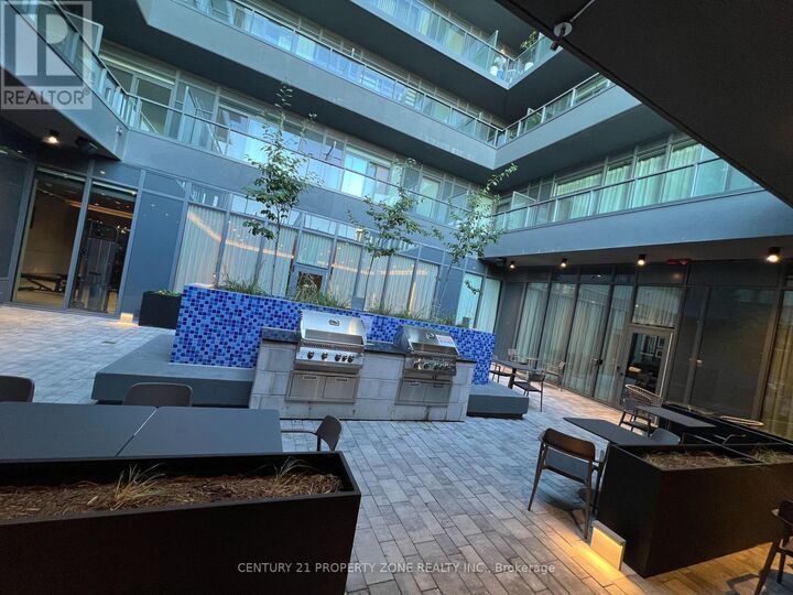 Property Photo: 500 Dupont Street 512 ON M6G 0B8