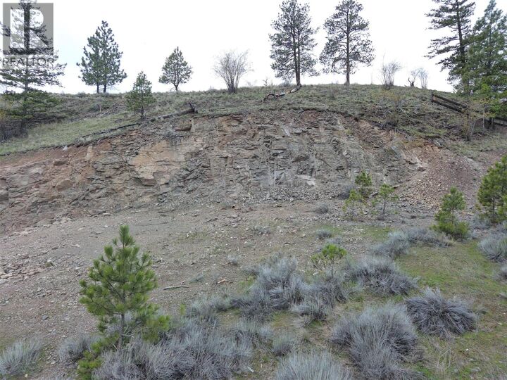 Property Photo:  720 Pinehaven Court  BC V1V 2Y3 