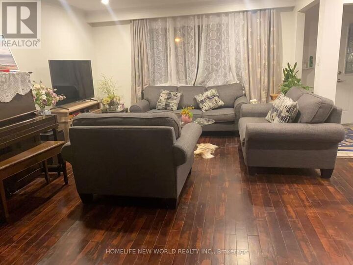 Property Photo:  83 Purpledusk Trail  ON M1E 4C6 