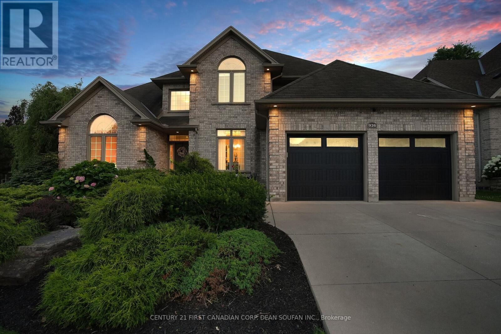 Photo de la propriété:  926 Cranbrook Road  ON N6K 4X8 