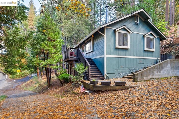 Property Photo: 22529 Twain Harte Dr CA 95383