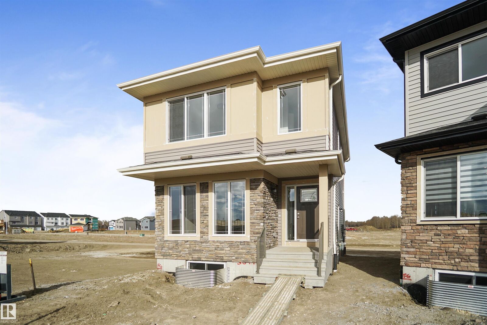 Property Photo:  1232 McLeod Avenue  AB T7X 2Z7 