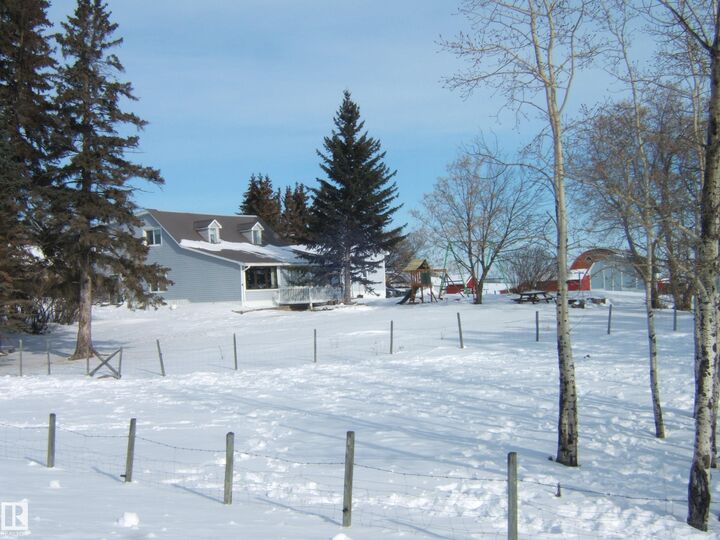 Property Photo: 554021 Rng Rd 134 AB T0B 4K0