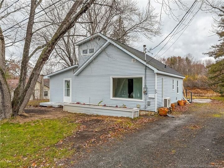 Property Photo:  57 Fisher Avenue  NB E3A 4J1 