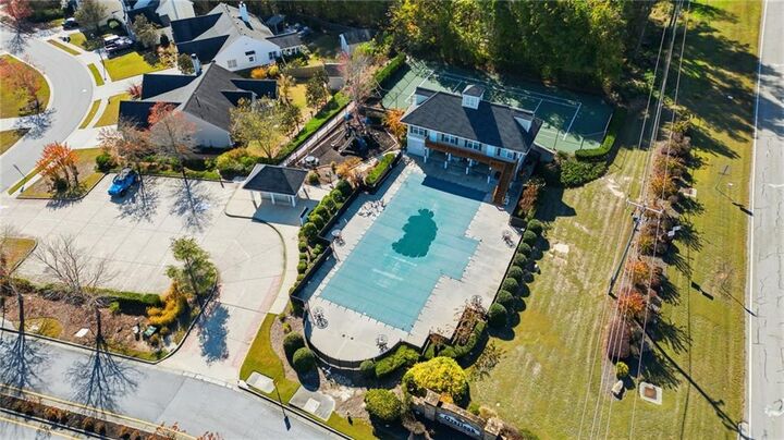 Property Photo:  233 E Skyline View  GA 30157 