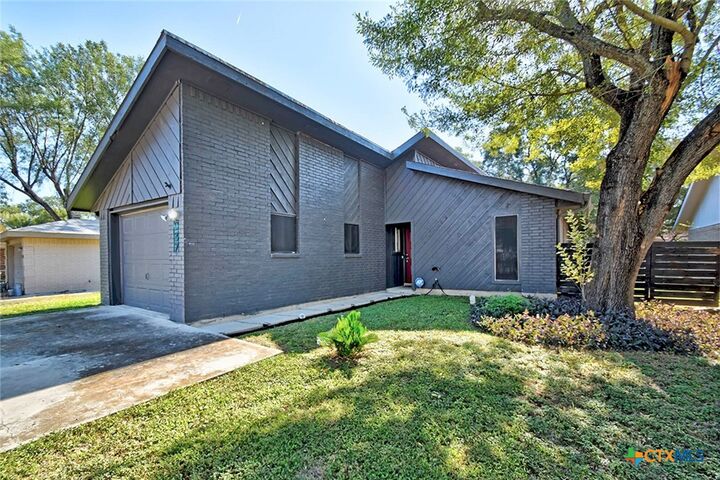 937 Sundance Street  New Braunfels TX 78130 photo