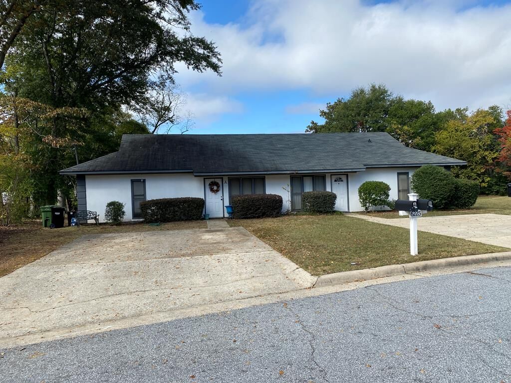 Property Photo: 6225 Westbrook Drive GA 31909