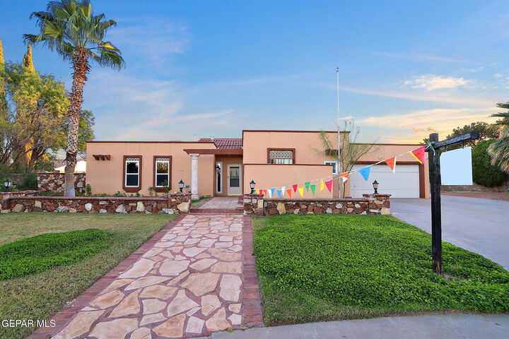 Property Photo: 1909 Crow Drive TX 79935