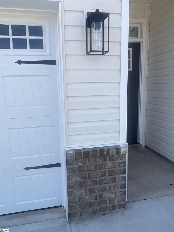 Property Photo:  29 Halsey Street  SC 29630 