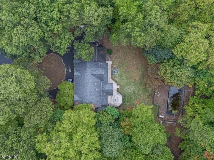 Property Photo: 240 Ottowa Ln NJ 07417