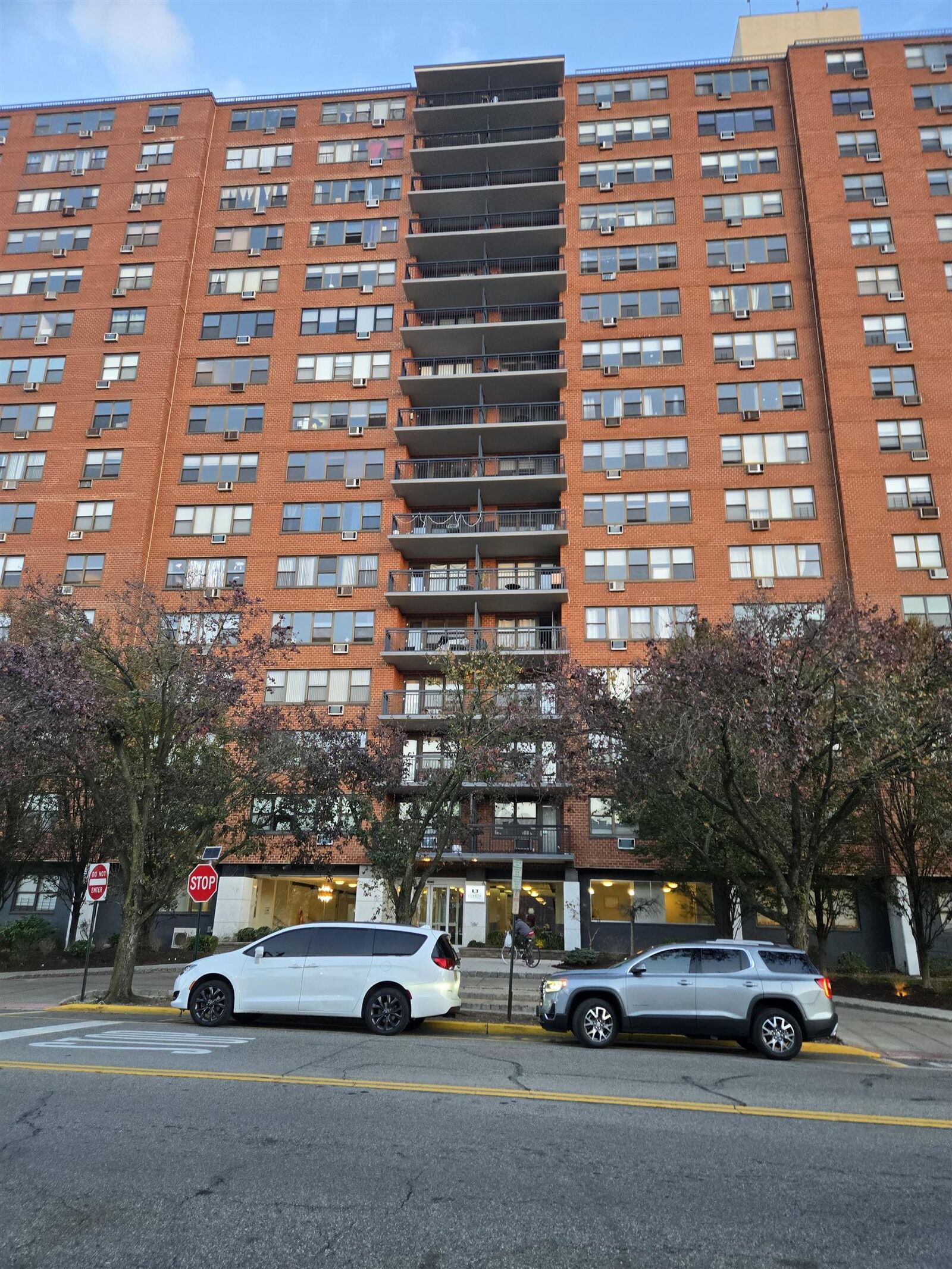 Property Photo: 500 Central Ave 1606 NJ 07087