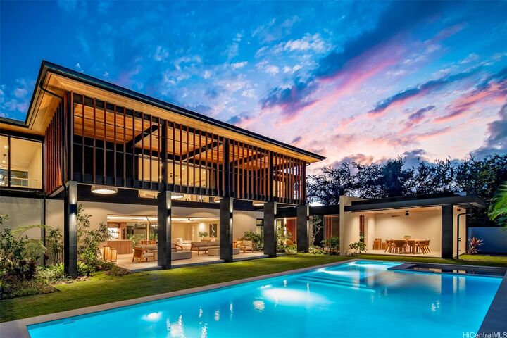 4543 Aukai Avenue  Honolulu HI 96816 photo