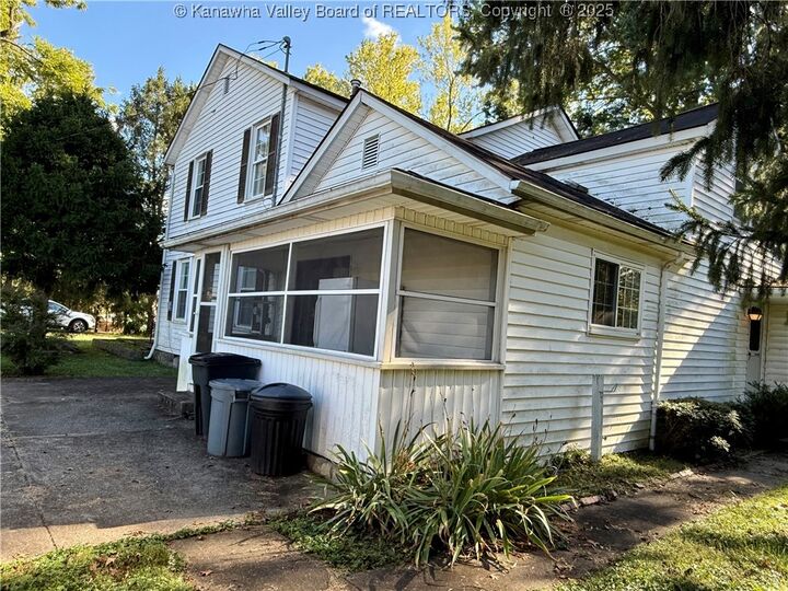 Property Photo: 501 25th Street WV 25064