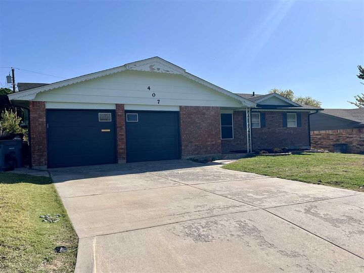 Property Photo: 407 NW 71st St OK 73505