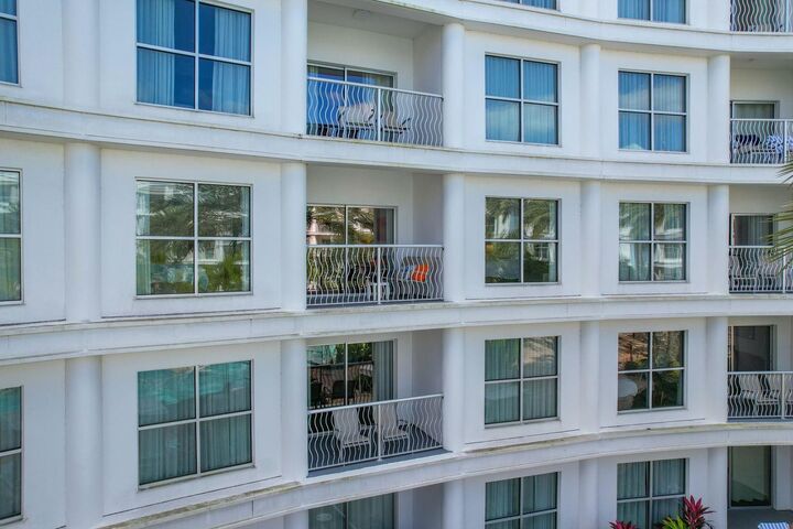 Property Photo:  225 Celebration Place 339  FL 34747 