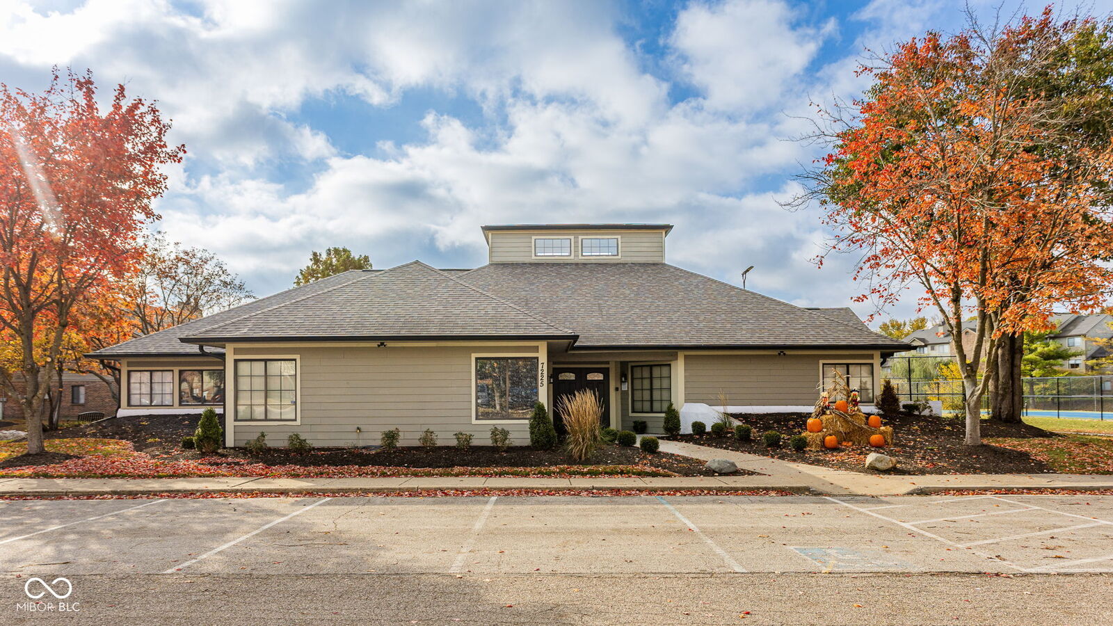 Property Photo: 4530 Village Court 5 IN 46254