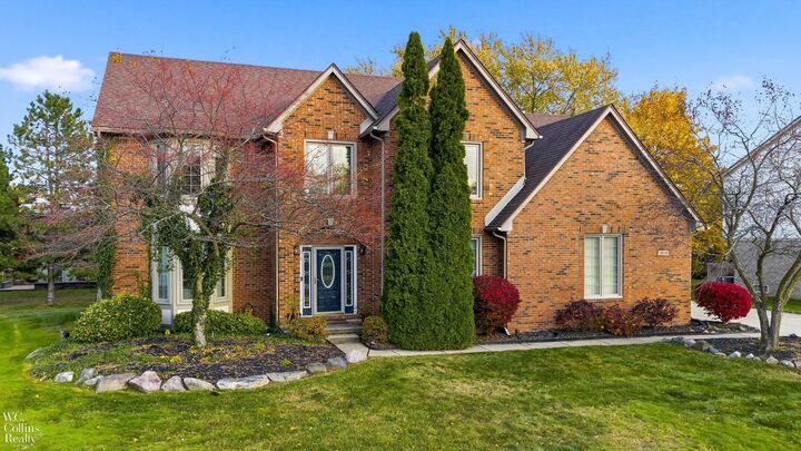 18546 Glastonbury Drive  Livonia MI 48152-4067 photo