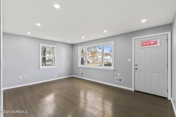 Property Photo:  27 Harrison Avenue  NJ 08816 