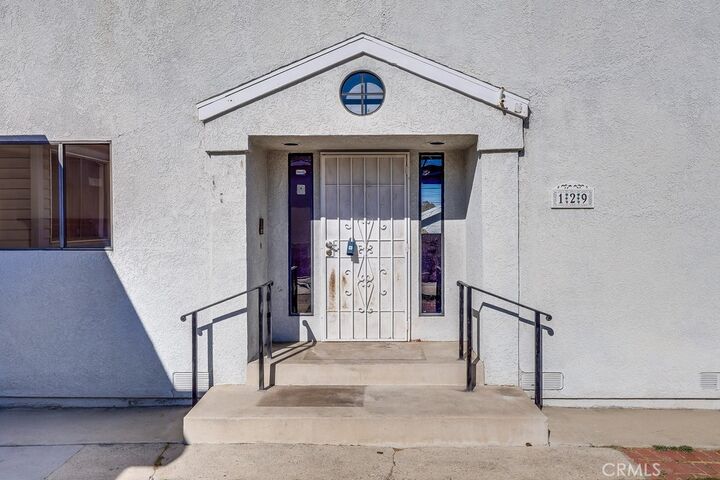 Property Photo: 129 N Marshall Ct CA 90731