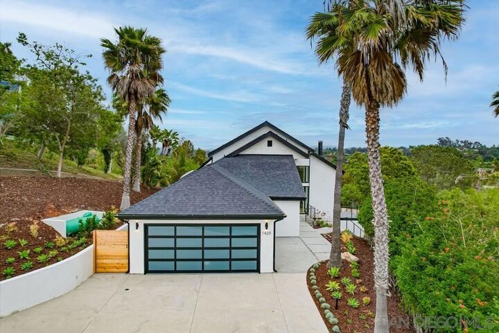 Property Photo: 1429 Trabert Ranch Rd CA 92024