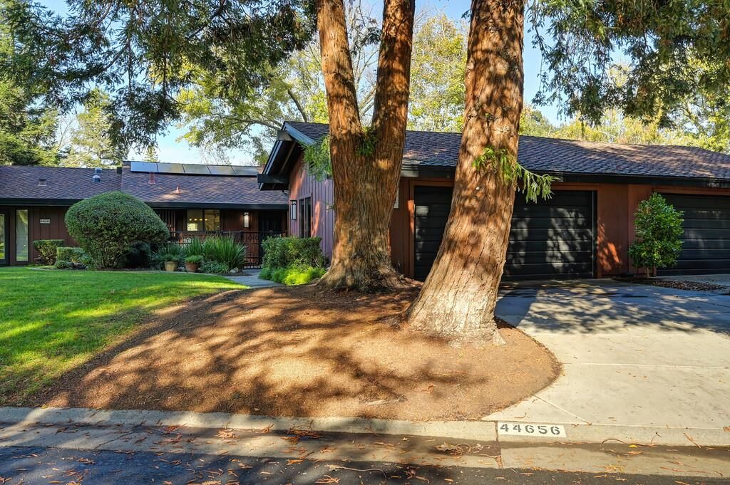 Property Photo: 44656 Garden Court CA 95618