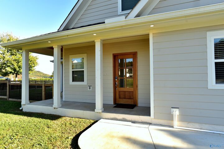 Property Photo: 2401 Cowen Circle AL 35976