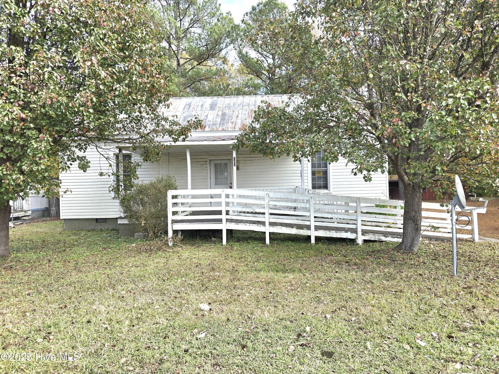 Property Photo:  209 N Porter Street  NC 27891 