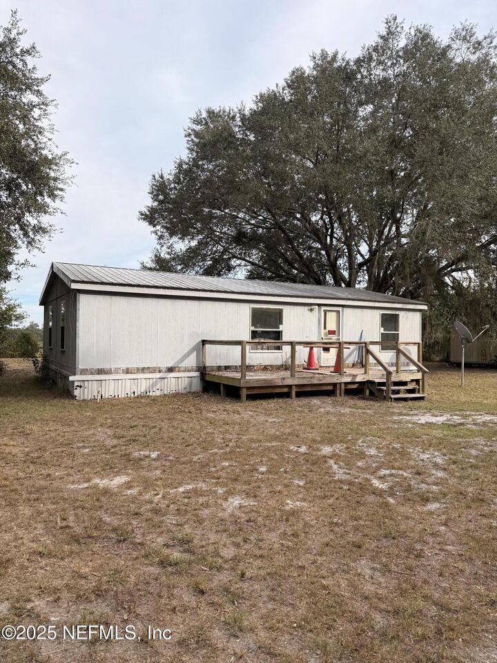 Property Photo: 273471 Murrhee Road FL 32046