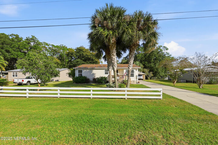 Property Photo:  112 Waterside Avenue  FL 32189 