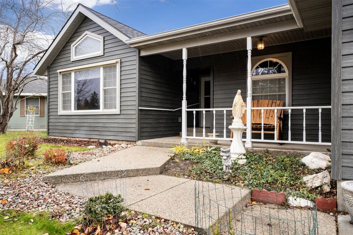 Property Photo: 1301 Westwood Court MT 59840