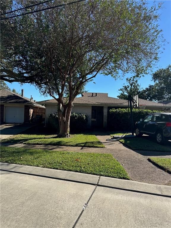 Property Photo:  5028 Ithaca Street  LA 70006 