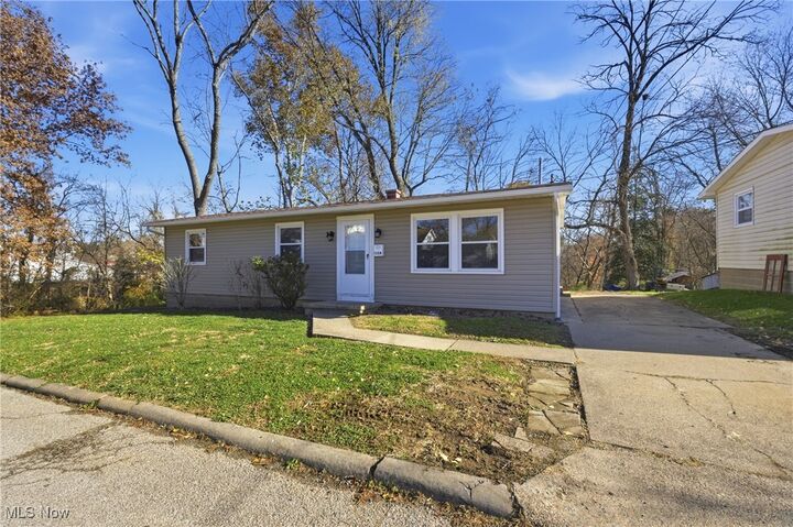 Property Photo: 512 Maple Street A WV 26101