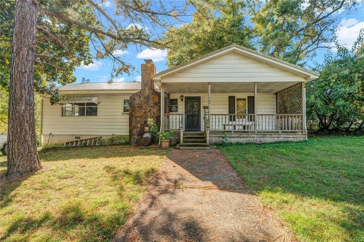 Property Photo: 706 E Franklin Street AR 72761