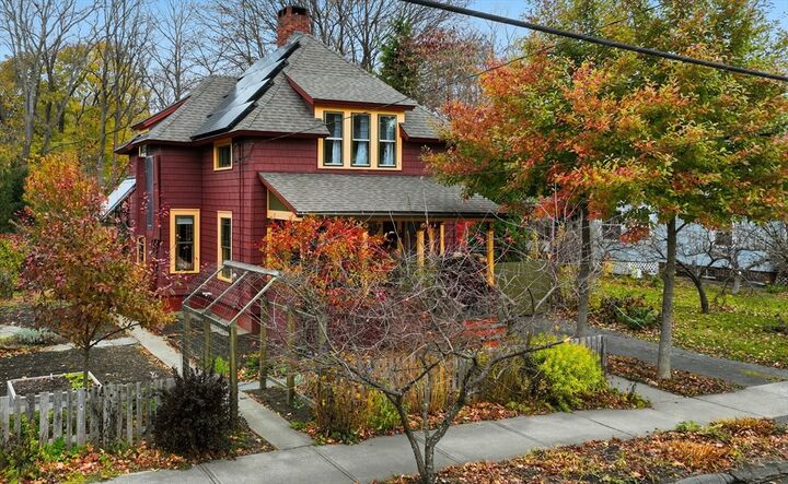 Property Photo: 254 Davis Street MA 01301