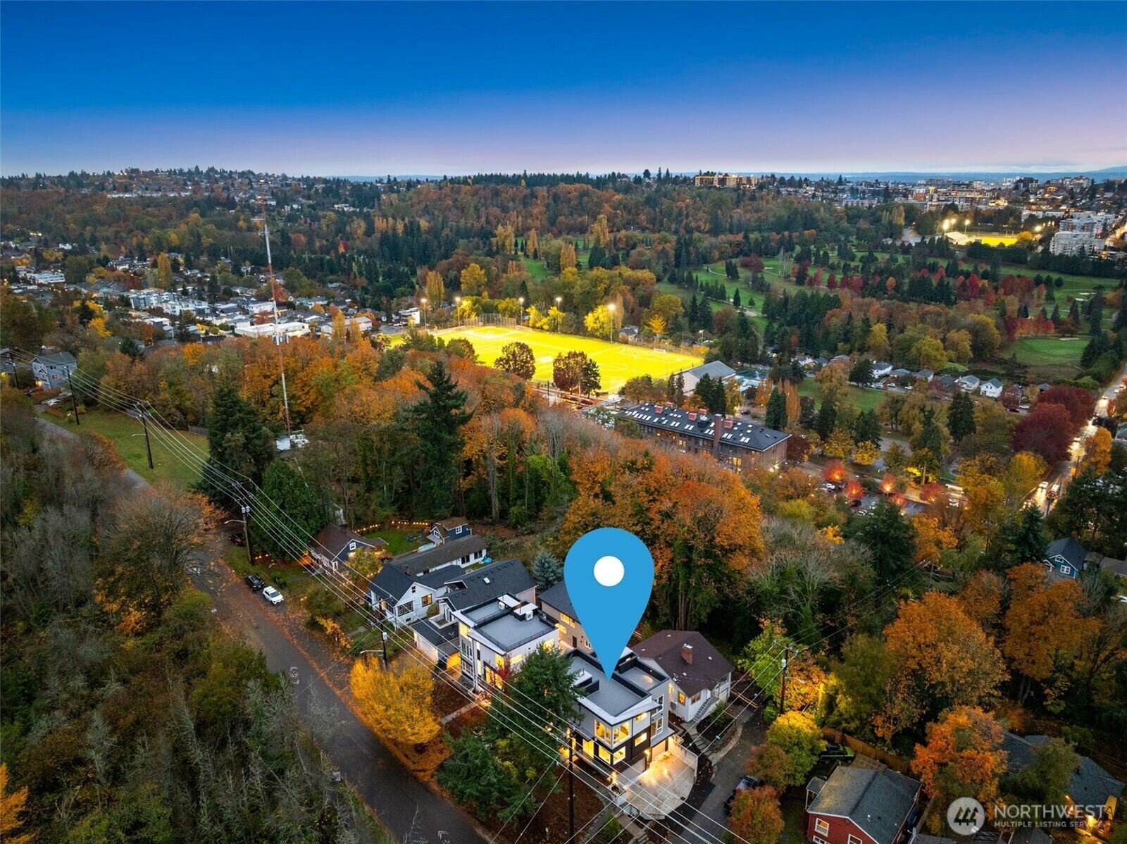 Property Photo:  4411  21st Avenue SW  WA 98106 