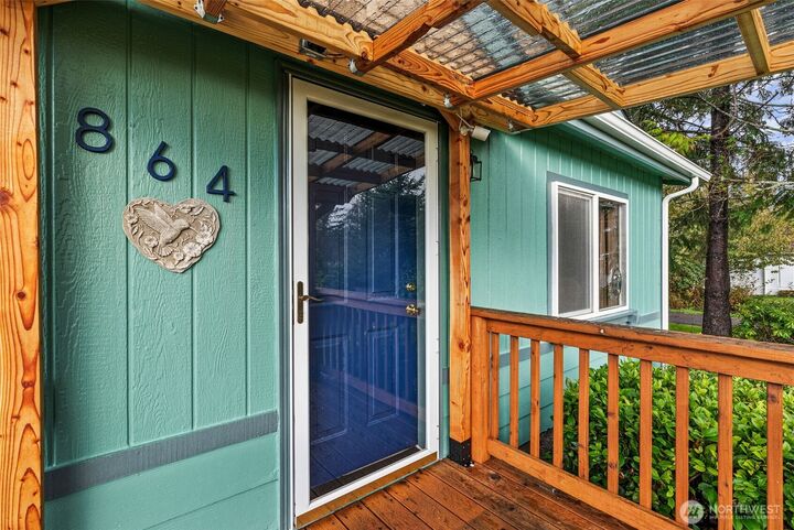 Property Photo:  864  Hart Street  WA 98547 