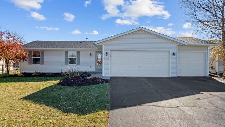 658 Cassandra Way  South Beloit IL 61080 photo