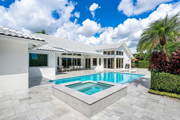 Property Photo:  4879 Bocaire Boulevard  FL 33487 