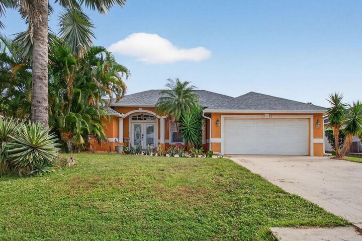 Property Photo: 3282 SE West Snow Road FL 34984
